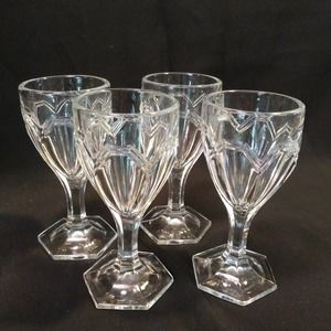 4 Fostoria Wine Glasses in Alexis